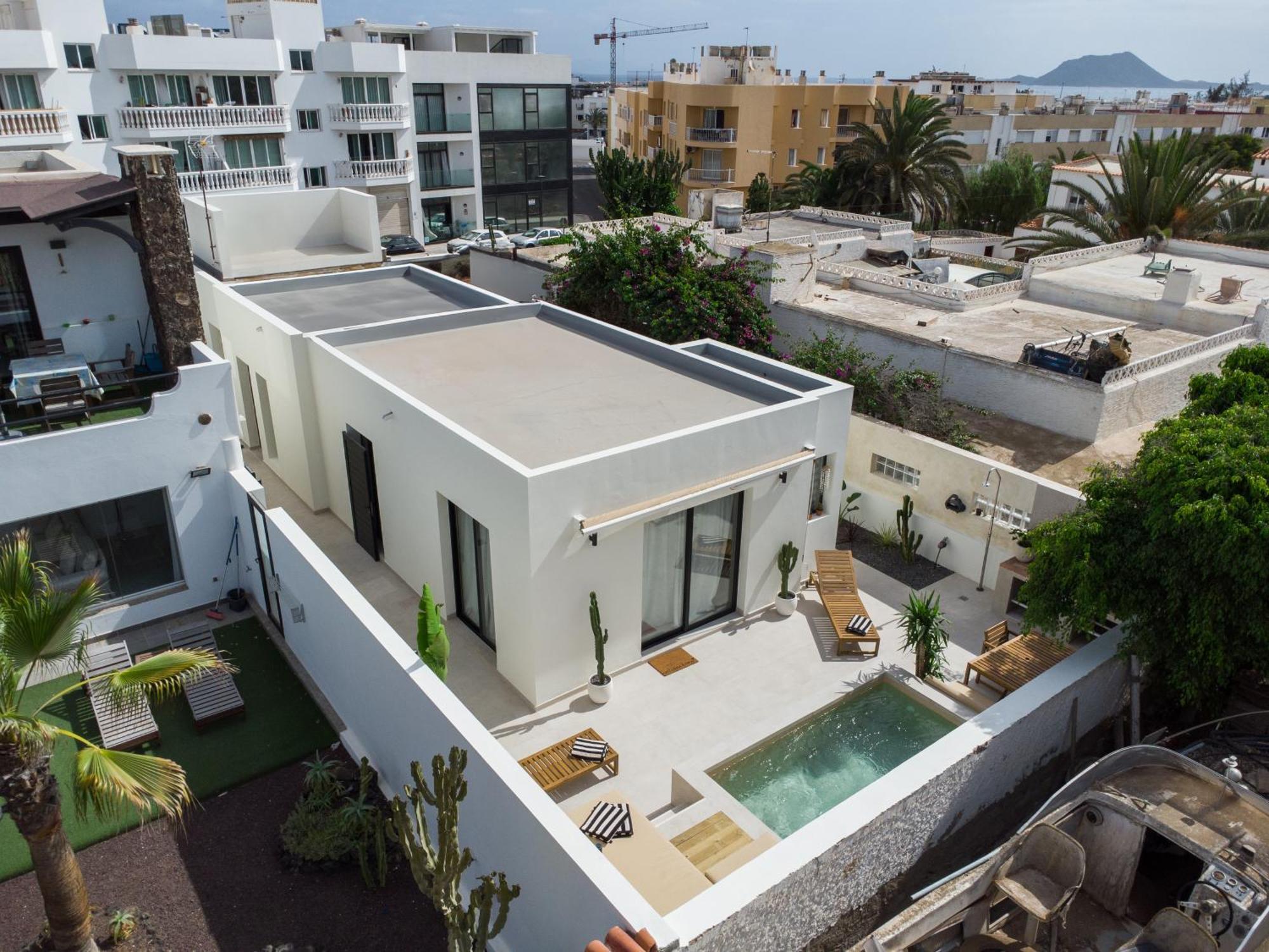 Urban Chill Private Pool By Holidays Appartement *